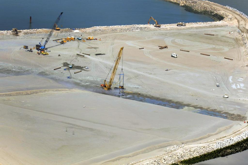 Port extension project, Calais