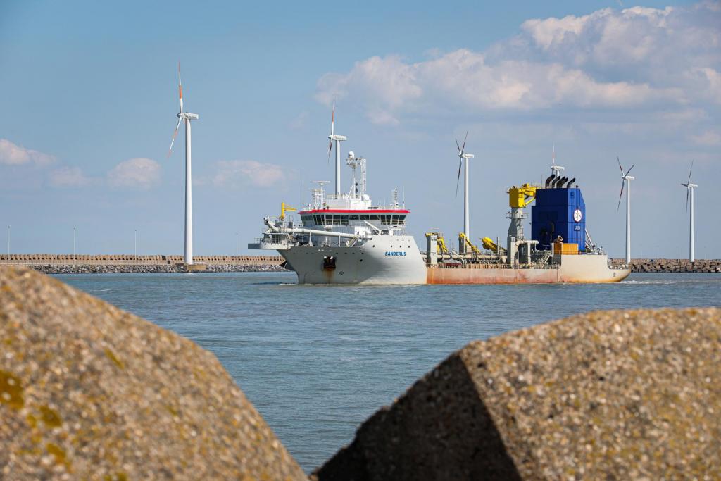 ULEv Sanderus dans le port de Zeebruges
