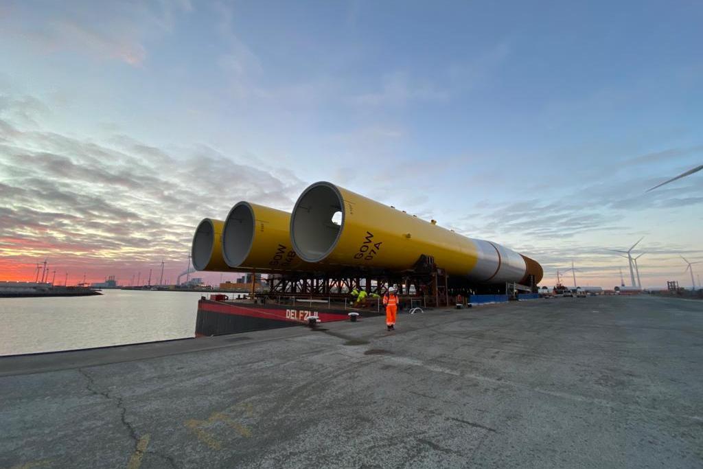 Wagenborg Barge 8 transported the first monopiles