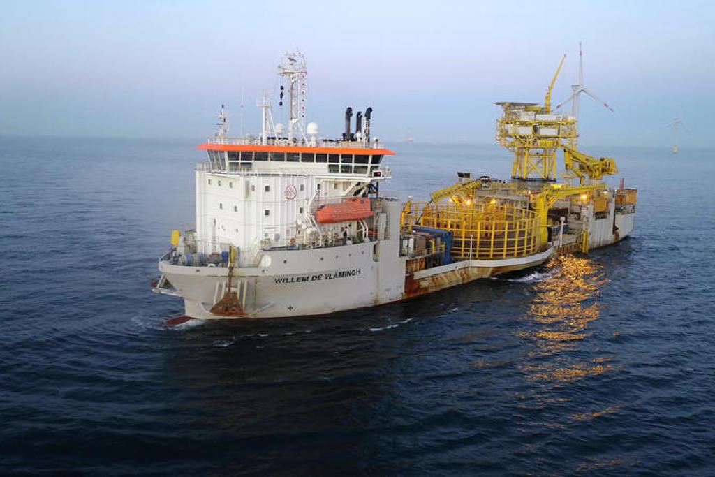 Successful installation of three HVAC export cables in German waters