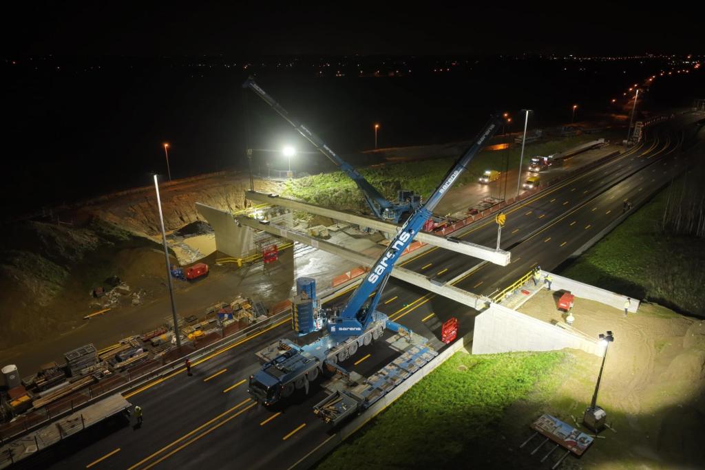 Installation of bridge girders over E40